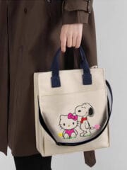 Cute Snoopy Inspired & Woodstock Inspired Cartoon Hug with Flowers Embroidered Toe Bag - Image 3